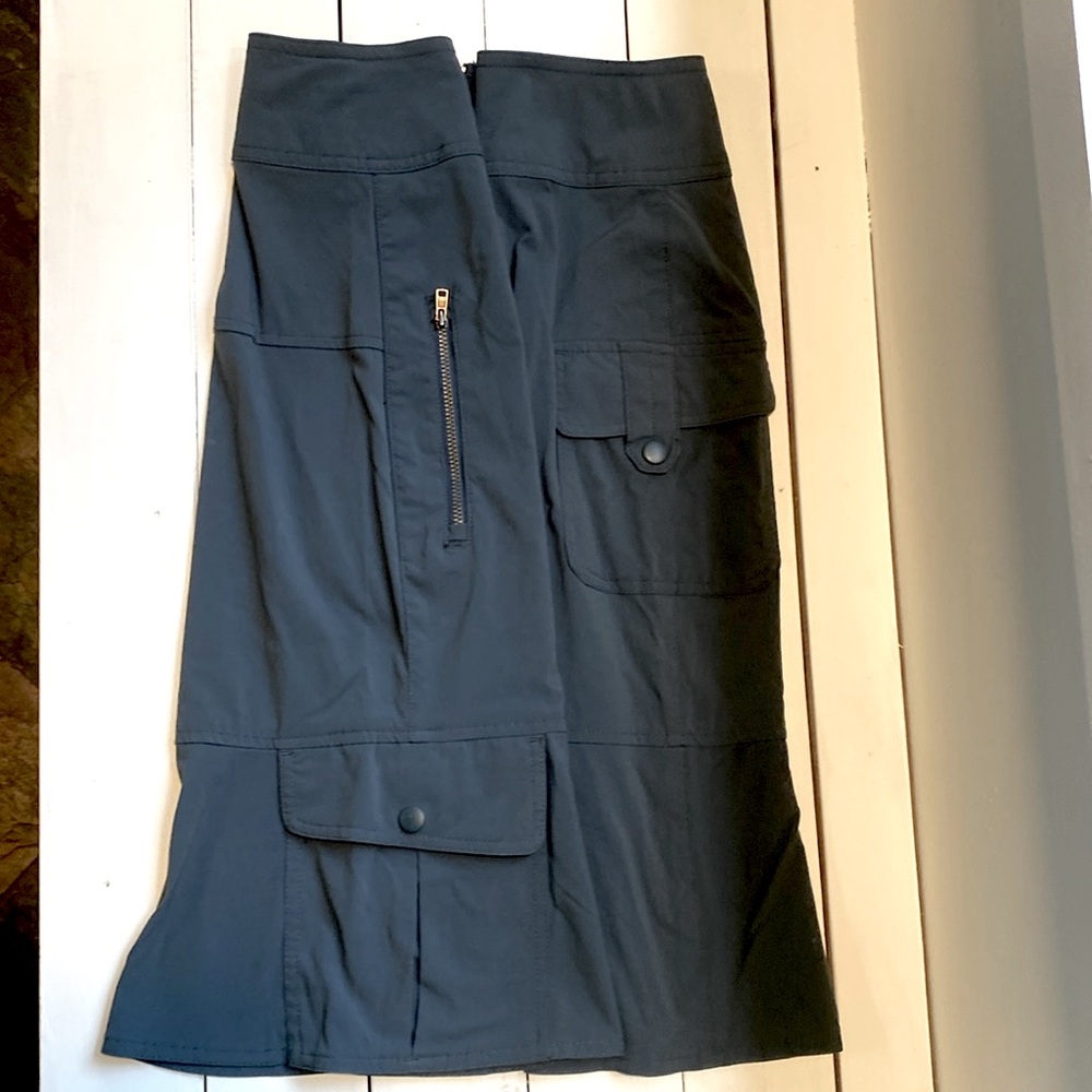 Royal Robbin’s Hiking skirt size 8